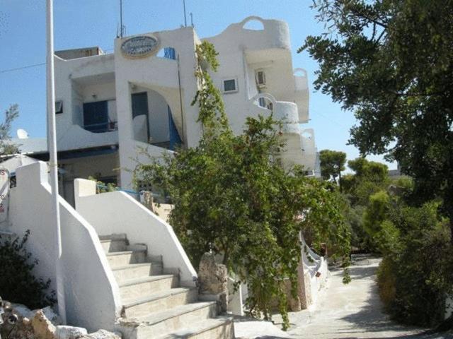 Efrosyni Apartments Agia Marina  Esterno foto